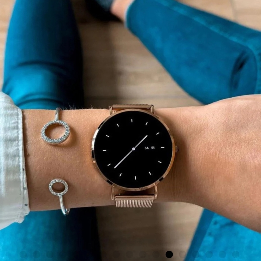 Violeva Arista Smartwatch: Gold (NEW, Never Used) + White Band